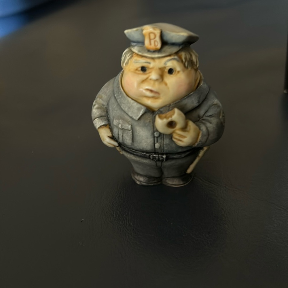 Figurine